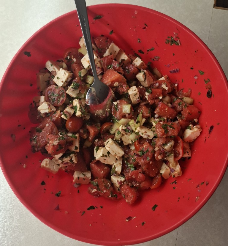 Salat mit Wassermelone und Feta